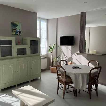 Superbe Appartement Plein Centre Millau Exterior photo